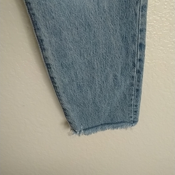 Levi's Wedgie Icon High Rise Fray Hem Straight Leg Ankle Jeans sz 31 - Picture 5 of 9